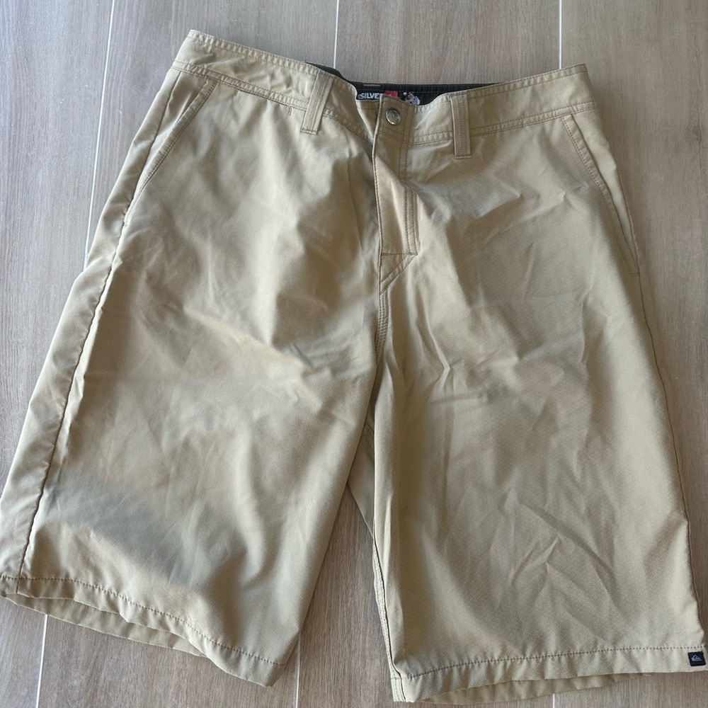 Quiksilver amphibian shorts / swim trunks. 2 in 1. Snap Button Tan/beige